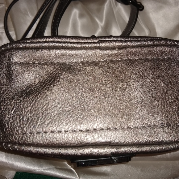 ⚡SALE ⚡NWT Hayden Harnett Crossbody Pewter - Picture 8 of 10